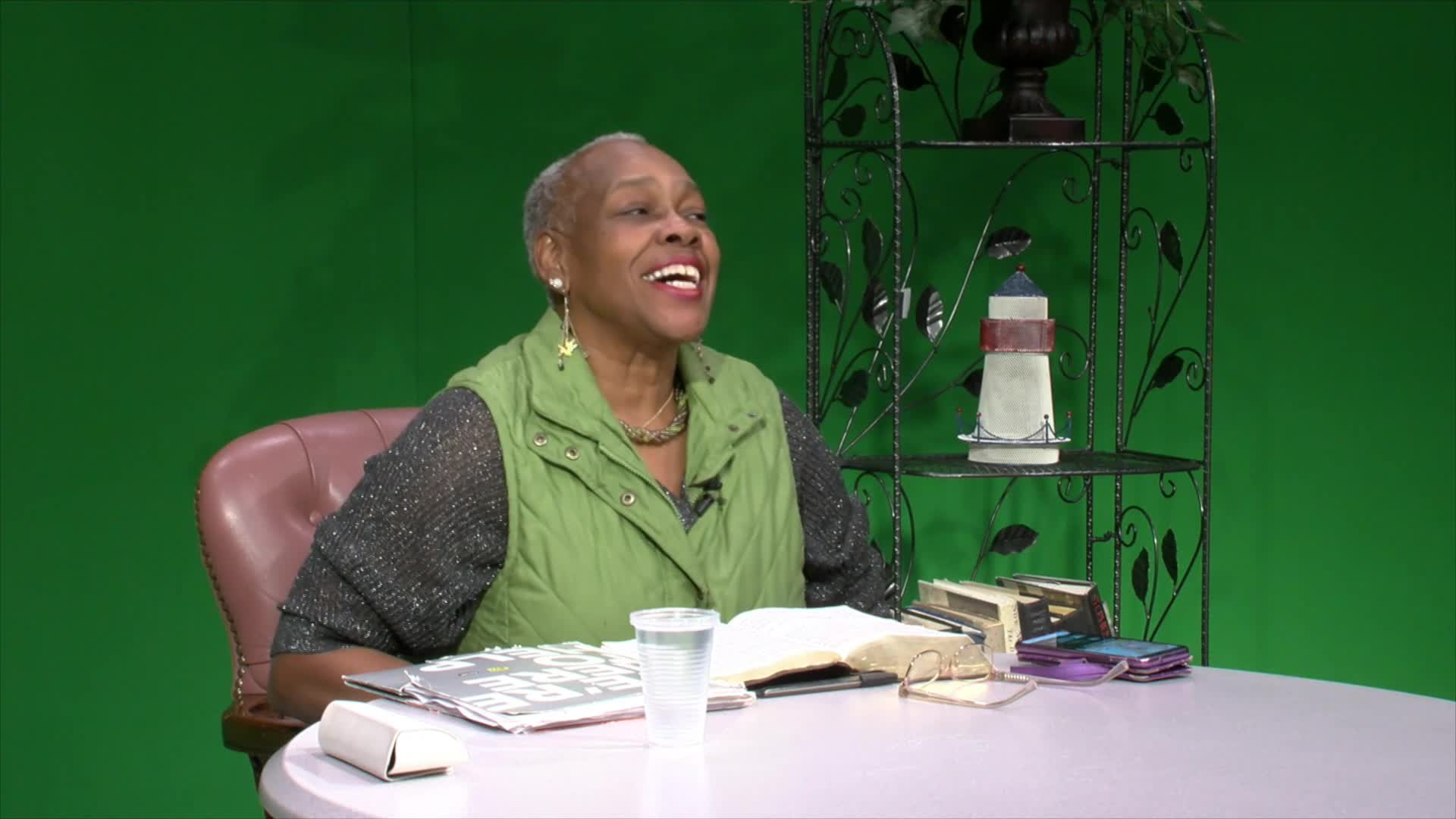 Thumbnail image for Needs to be Seen - 350