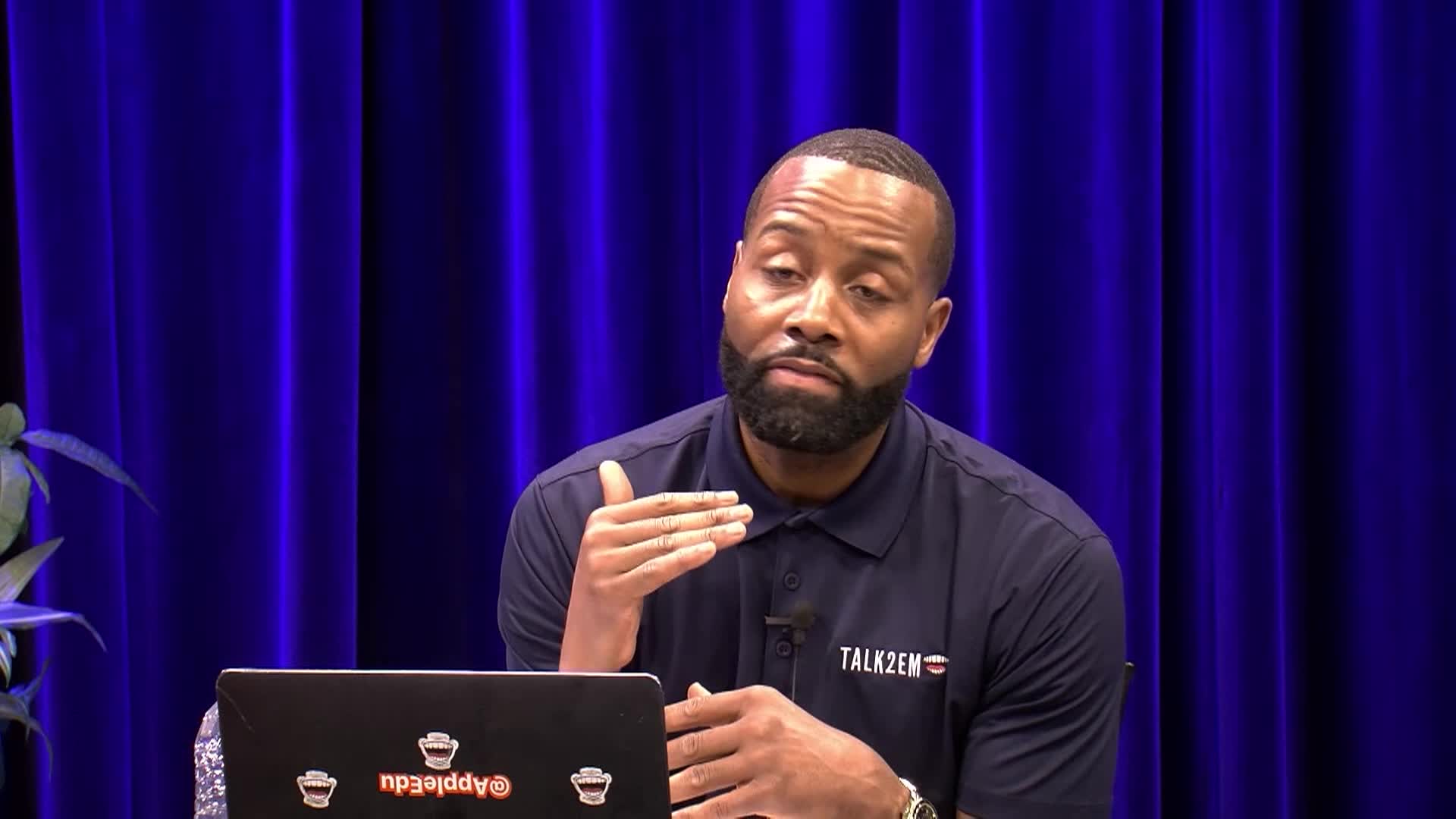 Talk2EmJay - ft. Derek Grundy (12/18/2025)